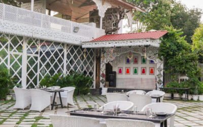 Soulful dining experience in Udaipur with live music and lakeview